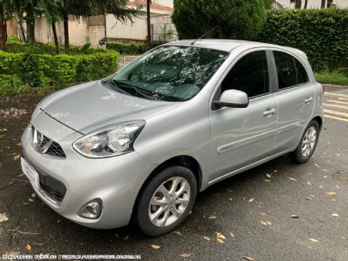 Nissan MARCH SV 1.6 2014/2015